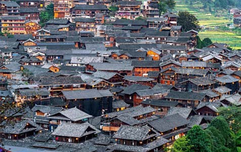 成都6种常见的外墙仿石漆施工工艺！